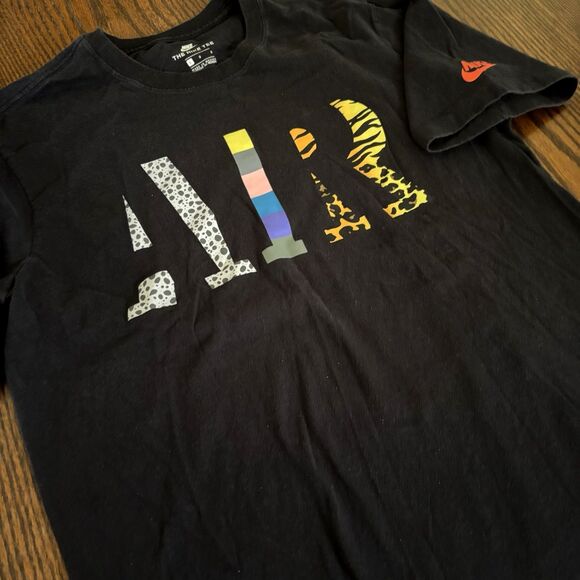 Nike Air DNA Archives Graphic T-shirt Men Large Black Short Sleeve - Picture 3 of 9